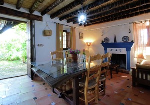 Lavish Cottage in Fuentes de Cesna with Pool