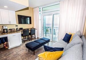 Lavish Oceanfront Villa in MB/ Comfortable Bedding / Amazing Appliances!
