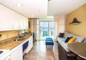 Lavish Oceanfront Villa in MB/ Comfortable Bedding / Amazing Appliances!