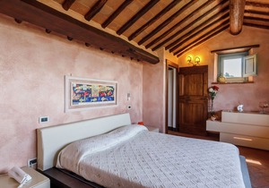 Lavish Villa in Cortona with Swimming Pool