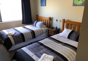 Lawrence Townhouse Accommodation 18A
