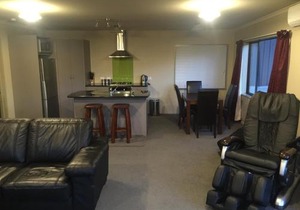 Lawrence Townhouse Accommodation 18A