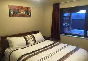 Lawrence Townhouse Accommodation 18A