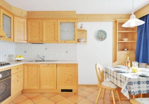 Lazzer by Interhome