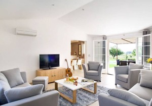 Le Clos Savornin (H0WAJX3)
