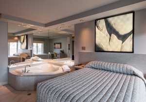 Le Chabrol Hotel & Suites