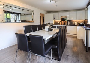 LE CHALET, family friendly, with open fire in Elterwater