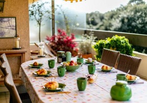 LE CHATEAU DE LA PINEDE AP4198 by Riviera Holiday Homes