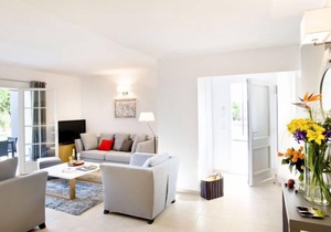 Le Clos Savornin V8IC by Interhome