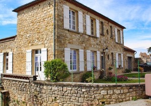 Le Presbytère - B&B With Stunning Views Bedroom 1