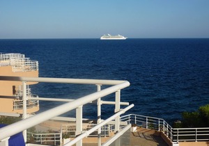 Le Trayas apartment in waterfront residence, sea view,