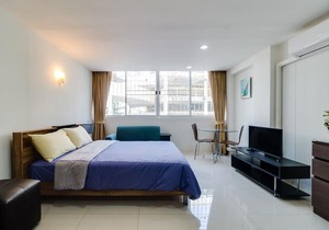 Le Vanvarothai Saladaeng Residence