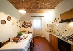 Le Vasche 4 - Apartment with pool
