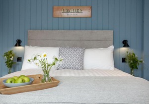 Leader, Maritime Suites, Brixham