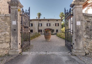Leccino-standard room in the main village 2+1
