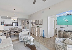 Leeward Key 1203 2/2 Top Floor View for Miles, Beach Service, Renovated