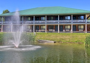 Legend Inn 109 - Stay at Summit Village Shanty Creek