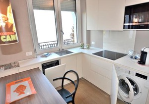 Leonardo Walsh Apartment With Lake View
