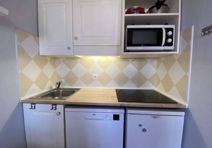 Les Issambres: Studio cabin for 4, AC, pool, parking