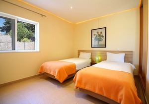 Levante - Four Winds Apartments