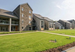 Leven Reach