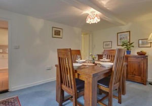 Lew Quarry Cottage