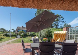 LH Bremer Strasse, Hausteil 3 - Schönes Ferienhausteil Unter Reet mit ca. 90 m² und 4 Zimmern, für