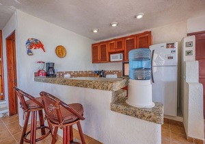 Light and airy condo at beach level! Enjoy Caribbean comfort!