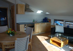 Light and bright apartment with piano in the heart of East Friesland