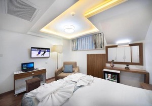 Lika Hotel - Comfortable Double Room in Istanbul