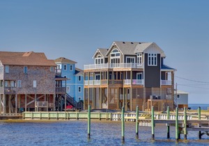 Liquid Sky - Solid 3 Bedroom SoundFront Home in Frisco