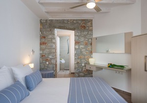 LITHOS-LUXURY BEACHSIDE STONE VILLA - PRIVATE POOL - DIRECT ACCESS TO THE BEACH