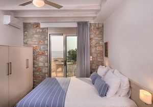 LITHOS-LUXURY BEACHSIDE STONE VILLA - PRIVATE POOL - DIRECT ACCESS TO THE BEACH