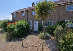 Little Chequers - Two Bedroom House, Sleeps 3