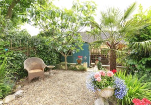 Little Chequers - Two Bedroom House, Sleeps 3