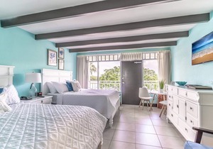 Little Harbor Gem | Water Views, Pet-Friendly & Close to Dining