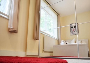 Little Venice Room