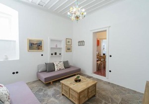 LIVIN Hydra Garden Suite