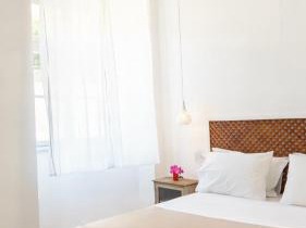 LIVIN Hydra Garden Suite