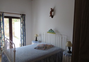 LIVING IN A MEDIEVAL CASTLE BY ÉVORA- LONG TERM RENTING