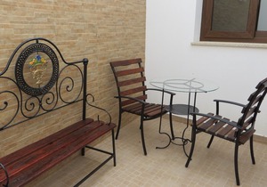 LIVING IN A MEDIEVAL CASTLE BY ÉVORA- LONG TERM RENTING
