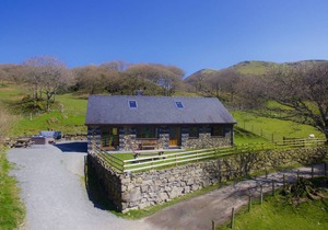Llidiart y Llyn