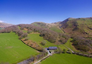 Llidiart y Llyn