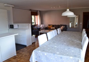 LLIVIA VI - Three Bedroom Apartment, Sleeps 8