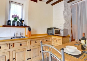 Llwynglas - One Bedroom House, Sleeps 2