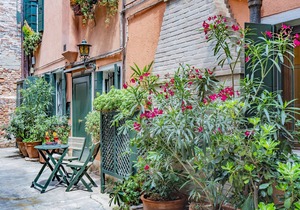 Lo Squero 1 The Secret Courtyard in Dorsoduro