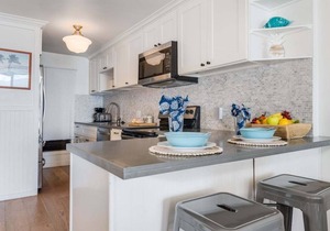 LOA 105 2BD OceanFront Getaway w AC Pool