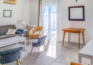 Located in Bourcefranc-le-Chapus, a stone's throw away, this spacious vacation home welcomes you.