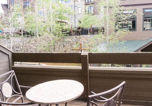 Location, Location, Location! Timber Creek Lodge Condo by RedAwning