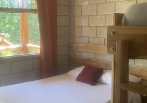 Lodge located in a jungle setting - room 4 (family room)